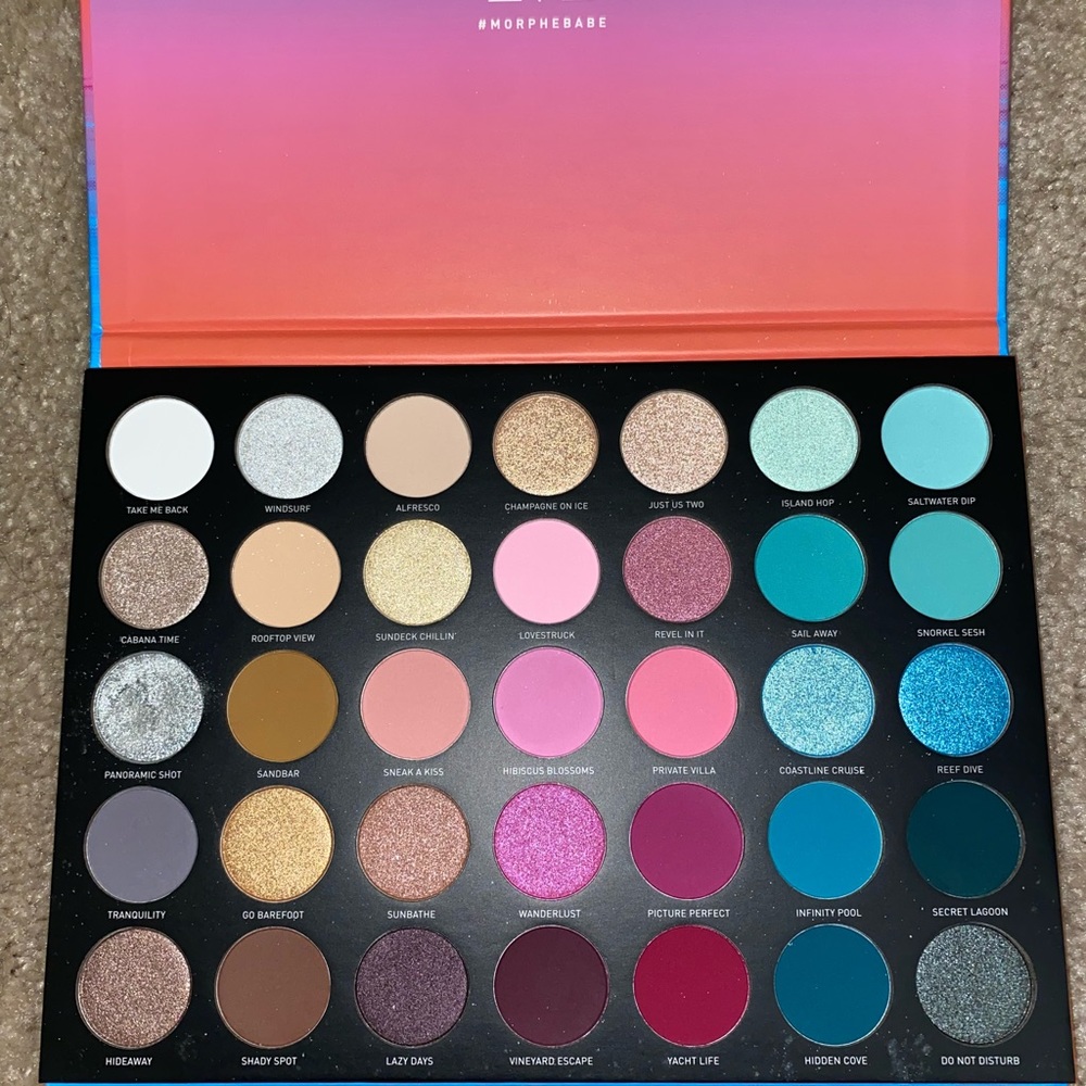 Morphs oasis eyeshadow palette